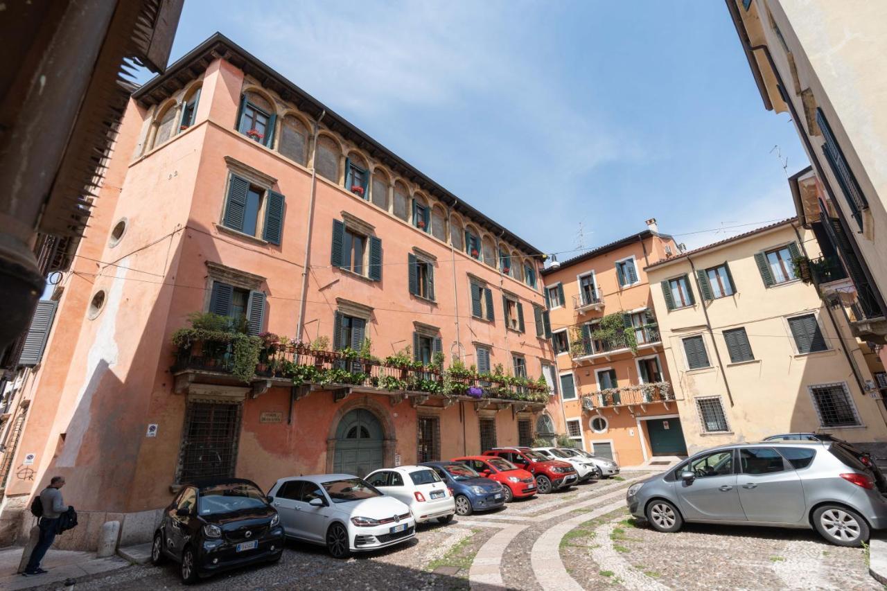 Romeo And Juliet Apartments 베로나 외부 사진